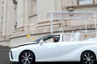 Toyota Mirai papale